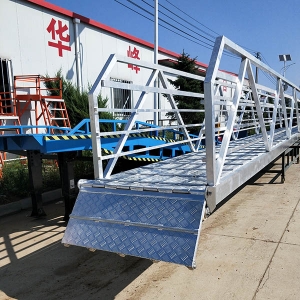 舟山船东定制铝合金登船梯/码头梯子